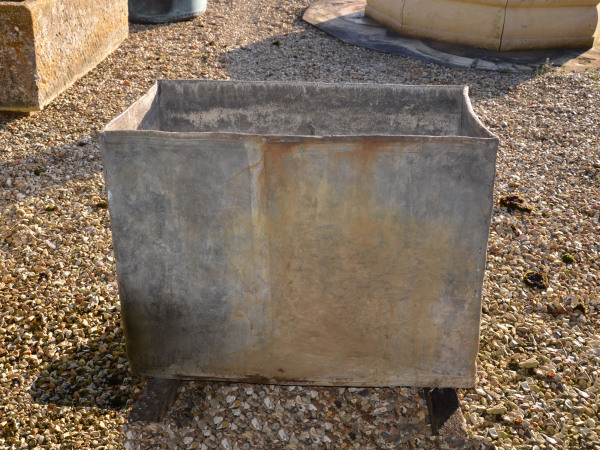 A fine 18th century lead cistern dated 1752 