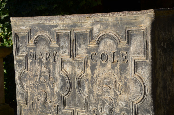 A fine 18th century lead cistern dated 1752 