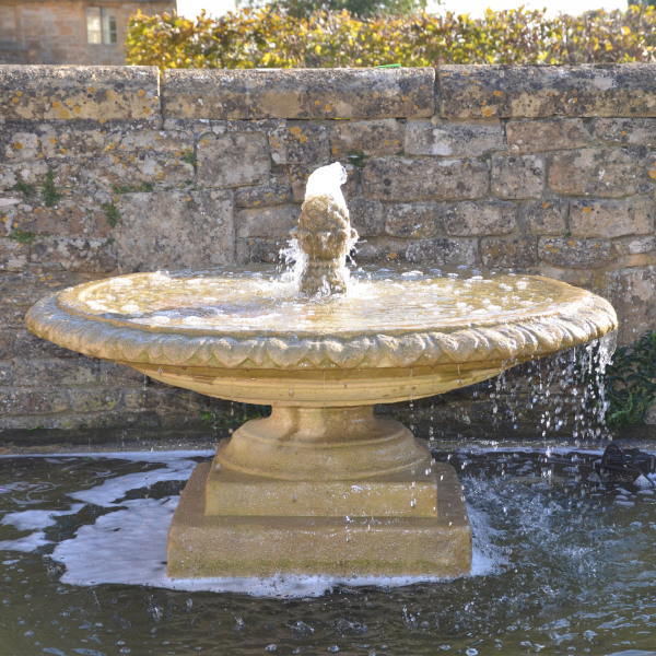 The Large Low Single Tier Fountain
