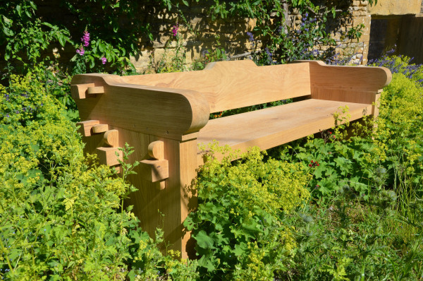 The Quercus Robur Garden Seat