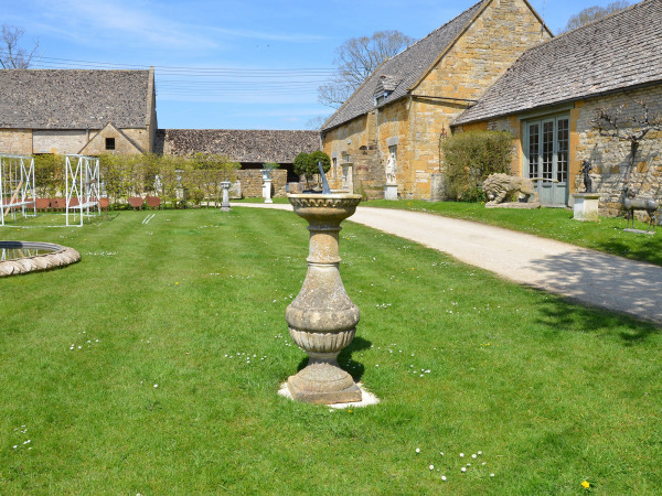 An early 20th century Bath stone sundial pedestal 