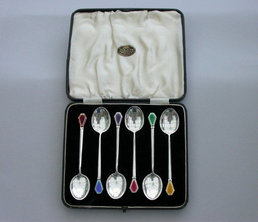 Enamel on sale spoons antique